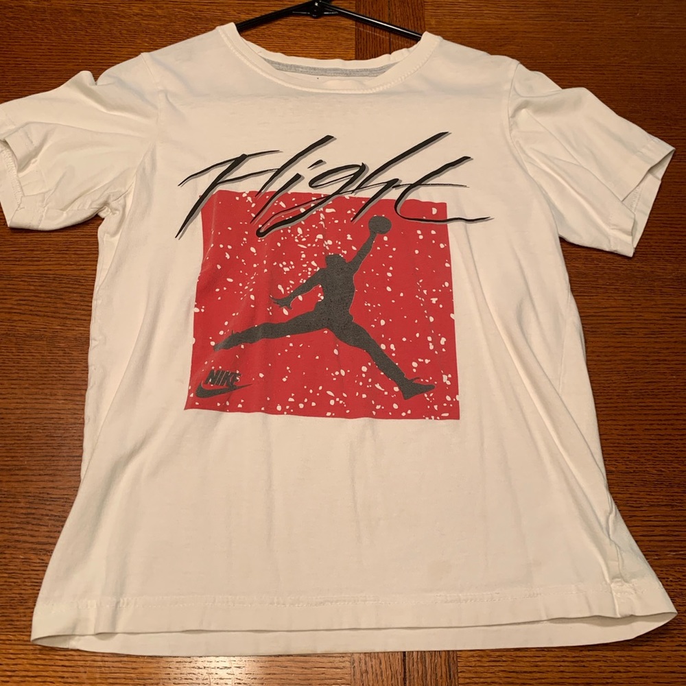 White Air Jordan / Nike Air Tee Shirt